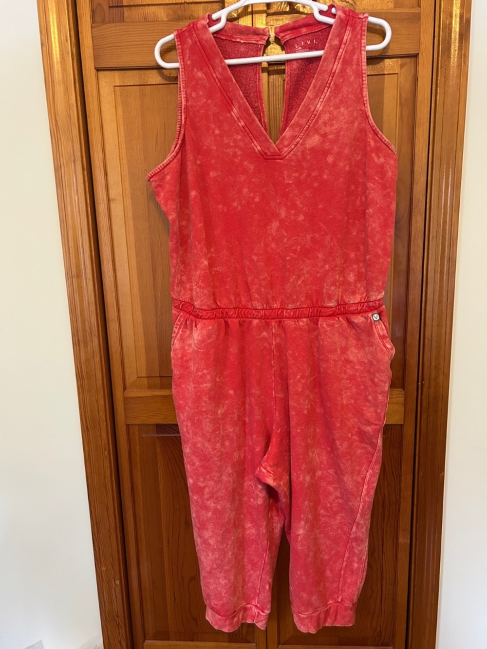 Livi Active Red Mineral Wash Sleeveless V‑Neck Capri Jumpsuit – Plus 26/28 NWT